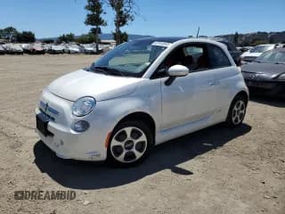 ✅ 2014 FIAT 500e • VIN: 3C3CFFGEXET189674 • Lot: 67843045. Wystawiony na Copart z przebiegiem 42 070 mil. Bezpłatny archiwum sprzedaży aukcyjnych z USA i szczegółowy raport historii pojazdu na DreamBid. Zdjęcie 1.