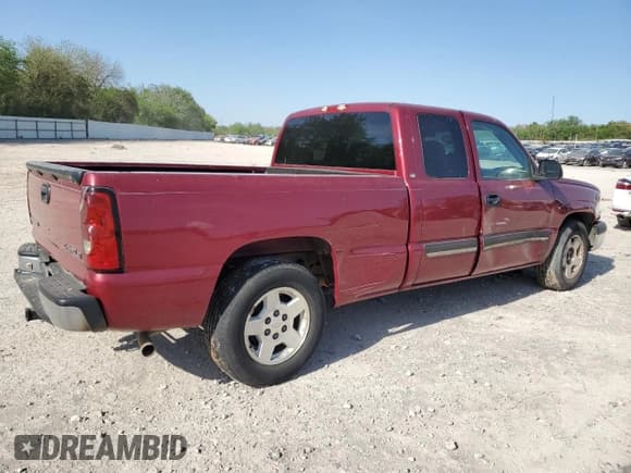 ✅ 2005 Chevrolet Silverado 1500 LT • VIN: 2GCEC19T751392373 • Лот: 53318345. Опубликован ранее на Copart с пробегом 206 126 миль. Бесплатный доступ к архиву аукционных продаж из США и подробный отчёт об истории автомобиля на DreamBid. Изображение 3.