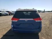 ✅ 2011 Toyota Sienna LE AAS • VIN: 5TDKK3DC9BS134854 • Лот: 90408435. Опубликован ранее на Copart с пробегом 127 829 миль. Бесплатный доступ к архиву аукционных продаж из США и подробный отчёт об истории автомобиля на DreamBid. Изображение 6.