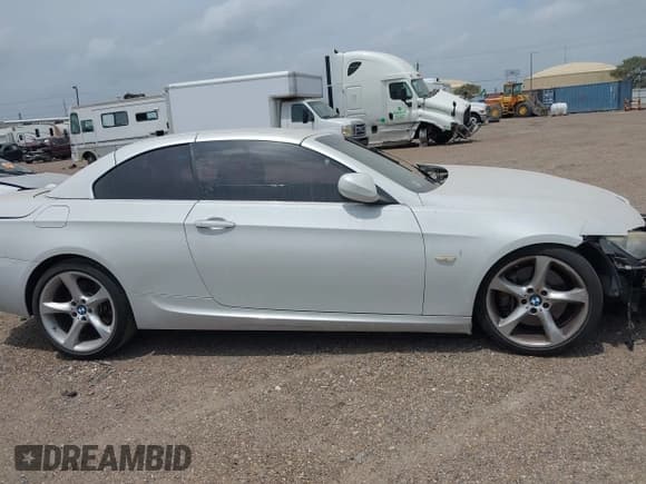 ✅ 2013 BMW 3 Series 335i • VIN: WBADX7C57DE745895 • Лот: 41991702. Опубликован ранее на IAAI с пробегом 131 971 миль. Бесплатный доступ к архиву аукционных продаж из США и подробный отчёт об истории автомобиля на DreamBid. Изображение 14.