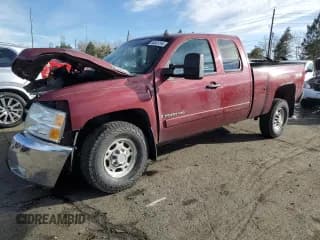 ✅ 2008 Chevrolet Silverado 2500HD 1LT • VIN: 1GCHK29KX8E151813 • Lot: 84531244. Wystawiony na Copart z przebiegiem 186 302 mil. Bezpłatny archiwum sprzedaży aukcyjnych z USA i szczegółowy raport historii pojazdu na DreamBid. Zdjęcie 1.