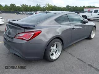 ✅ 2013 Hyundai Genesis Coupe Premium • VIN: KMHHT6KD3DU100214 • Lot: 43370396. Wystawiony na IAAI z przebiegiem 158 227 mil. Bezpłatny archiwum sprzedaży aukcyjnych z USA i szczegółowy raport historii pojazdu na DreamBid. Zdjęcie 4.