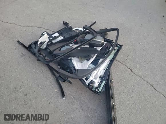 ✅ 2020 GMC Acadia SLT • VIN: 1GKKNML43LZ240499 • Lot: 93728535. Listed on Copart with 126,331 mi. Free auction sales archive from the USA and detailed vehicle history report at DreamBid. Image 13.