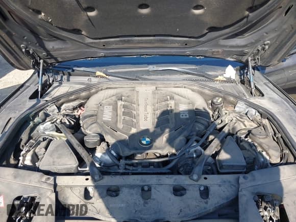 ✅ 2014 BMW 7 Series ALPINA B7 xDrive • VIN: WBAYF8C55ED653668 • Lot: 43662539. Listed on IAAI with 132,138 mi. Free auction sales archive from the USA and detailed vehicle history report at DreamBid. Image 10.