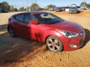 ✅ 2017 Hyundai Veloster Value Edition • VIN: KMHTC6AD4HU324304 • Lot: 75918974. Wystawiony na Copart z przebiegiem 109 622 mil. Bezpłatny archiwum sprzedaży aukcyjnych z USA i szczegółowy raport historii pojazdu na DreamBid. Zdjęcie 4.