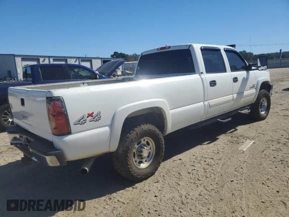 ✅ 2006 Chevrolet Silverado 2500HD LT3 • VIN: 1GCHK23D36F221167 • Lot: 86684725. Wystawiony na Copart z przebiegiem 404 036 mil. Bezpłatny archiwum sprzedaży aukcyjnych z USA i szczegółowy raport historii pojazdu na DreamBid. Zdjęcie 3.