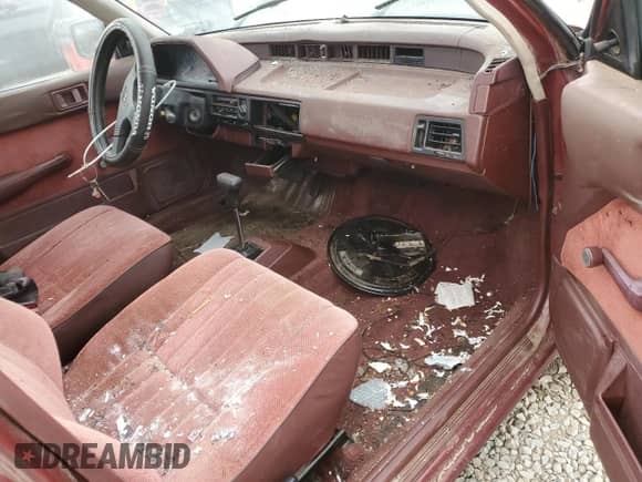 1987 Honda Civic z VIN JHMEC4638HS017262, wystawiony jako Copart lot #91113595 z przebiegiem 191 629 mil mil oraz Szkoda całkowita • Salvage title. Historia ofert i sprzedaży dostępna na DreamBid. Obrazek 8.