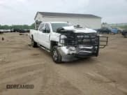 ✅ 2017 Chevrolet Silverado 2500HD LT • VIN: 1GC1KVEY8HF123256 • Lot: 61423985. Wystawiony na Copart z przebiegiem 227 215 mil. Bezpłatny archiwum sprzedaży aukcyjnych z USA i szczegółowy raport historii pojazdu na DreamBid. Zdjęcie 14.