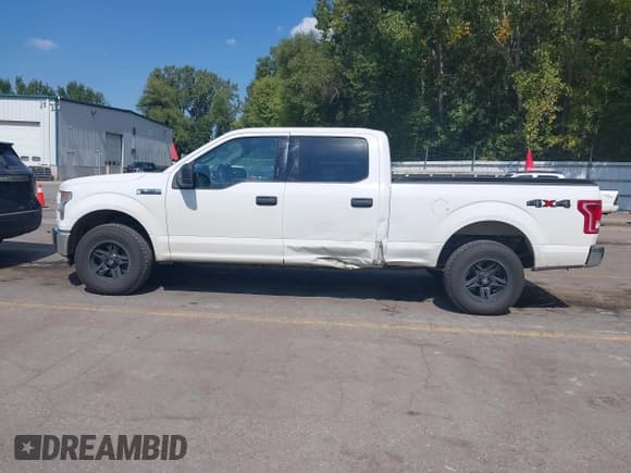 ✅ 2017 Ford F-150 XL • VIN: 1FTFW1EF5HFA02153 • Lot: 43202722. Listed on IAAI with 178,997 mi. Free auction sales archive from the USA and detailed vehicle history report at DreamBid. Image 14.