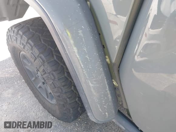 ✅ 2020 Jeep Gladiator Mojave • VIN: 1C6JJTEG3LL202639 • Лот: 42239807. Опубликован ранее на IAAI с пробегом 76 361 миль. Бесплатный доступ к архиву аукционных продаж из США и подробный отчёт об истории автомобиля на DreamBid. Изображение 19.