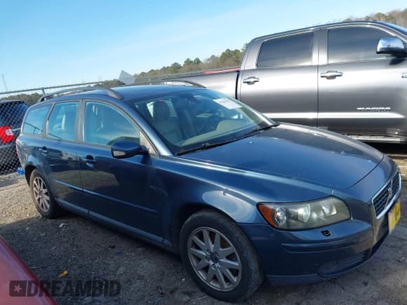 ✅ 2006 Volvo V50 • VIN: YV1MW682762190122 • Lot: 41281293. Listed on IAAI with 190,853 mi. Free auction sales archive from the USA and detailed vehicle history report at DreamBid. Image 13.