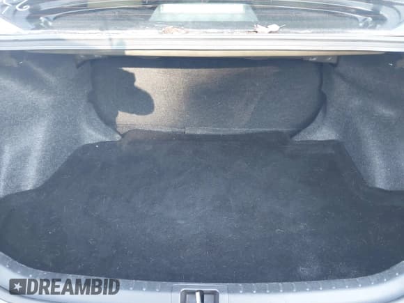 ✅ 2018 Toyota Corolla LE • VIN: 2T1BURHE4JC003606 • Lot: 43213655. Listed on IAAI with 120,560 mi. Free auction sales archive from the USA and detailed vehicle history report at DreamBid. Image 18.