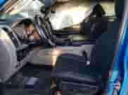 2021 Ram 1500 Big Horn z VIN 1C6SRFFMXMN649977, wystawiony jako Copart lot #83981034 z przebiegiem 54 653 mil mil oraz Szkoda całkowita • Salvage title. Historia ofert i sprzedaży dostępna na DreamBid. Obrazek 7.