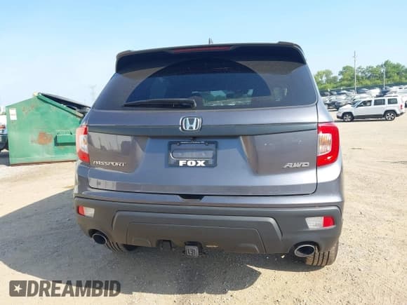 ✅ 2021 Honda Passport EX-L • VIN: 5FNYF8H51MB027490 • Lot: 42527501. Listed on IAAI with 85,635 mi. Free auction sales archive from the USA and detailed vehicle history report at DreamBid. Image 16.
