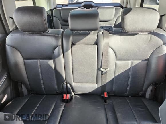 ✅ 2008 Mercedes-Benz GL 550 • VIN: 4JGBF86E38A399447 • Lot: 92295745. Wystawiony na Copart z przebiegiem 107 817 mil. Bezpłatny archiwum sprzedaży aukcyjnych z USA i szczegółowy raport historii pojazdu na DreamBid. Zdjęcie 10.