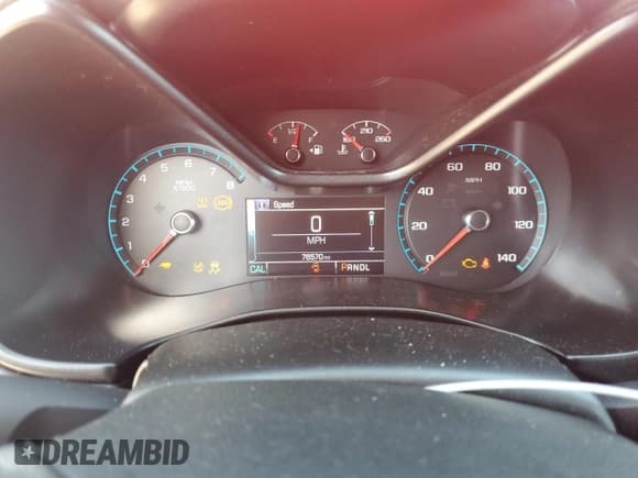 ✅ 2018 Chevrolet Colorado 2WD LT • VIN: 1GCGSCEN8J1159746 • Лот: 89909605. Опубликован ранее на Copart с пробегом 76 570 миль. Бесплатный доступ к архиву аукционных продаж из США и подробный отчёт об истории автомобиля на DreamBid. Изображение 9.