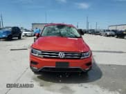 ✅ 2018 Volkswagen Tiguan SEL • VIN: 3VV3B7AX6JM021060 • Lot: 57887515. Wystawiony na Copart z przebiegiem 20 176 mil. Bezpłatny archiwum sprzedaży aukcyjnych z USA i szczegółowy raport historii pojazdu na DreamBid. Zdjęcie 14.