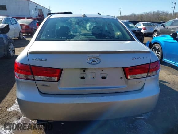 ✅ 2007 Hyundai Sonata SE • VIN: 5NPEU46F97H265767 • Лот: 41442610. Опубликован ранее на IAAI с пробегом 216 174 миль. Бесплатный доступ к архиву аукционных продаж из США и подробный отчёт об истории автомобиля на DreamBid. Изображение 16.