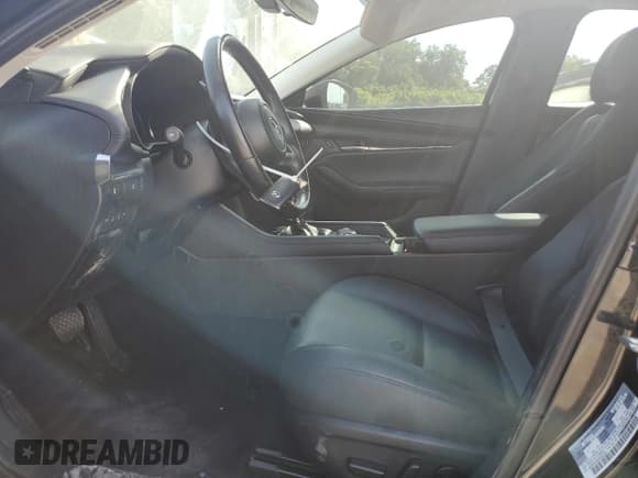 ✅ 2023 Mazda 3 S Preferred • VIN: 3MZBPACM9PM350238 • Lot: 70827115. Wystawiony na Copart z przebiegiem 29 921 mil. Bezpłatny archiwum sprzedaży aukcyjnych z USA i szczegółowy raport historii pojazdu na DreamBid. Zdjęcie 7.