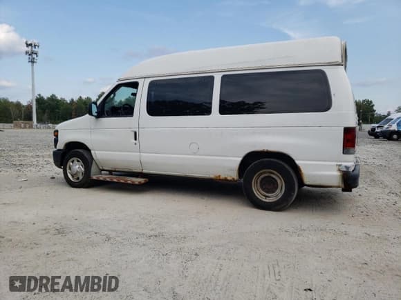 ✅ 2009 Ford Econoline Cargo Commercial • VIN: 1FTNE14W29DA69225 • Lot: 68301745. Wystawiony na Copart z przebiegiem 224 500 mil. Bezpłatny archiwum sprzedaży aukcyjnych z USA i szczegółowy raport historii pojazdu na DreamBid. Zdjęcie 2.