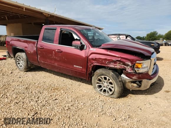 ✅ 2015 GMC Sierra 1500 SLE • VIN: 1GTV2UEC5FZ348245 • Лот: 70594005. Опубликован ранее на Copart с пробегом 181 389 миль. Бесплатный доступ к архиву аукционных продаж из США и подробный отчёт об истории автомобиля на DreamBid. Изображение 4.