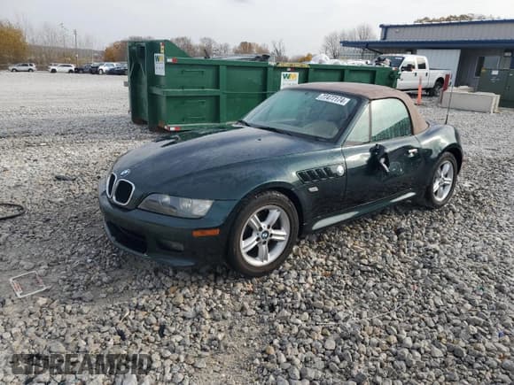 ✅ 2001 BMW Z3 2.5 • VIN: WBACN33421LK49587 • Lot: 77477174. Listed on Copart with 122,981 mi. Free auction sales archive from the USA and detailed vehicle history report at DreamBid. Image 1.