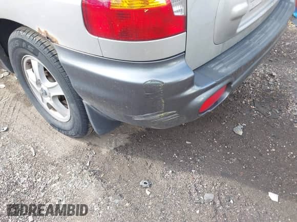 2003 Hyundai Santa Fe GLS с VIN KM8SC13D73U404717, выставлен на аукционе IAAI как лот 39736360 с пробегом 200 869 миль миль и . История ставок и продаж доступна на DreamBid. Изображение 13.