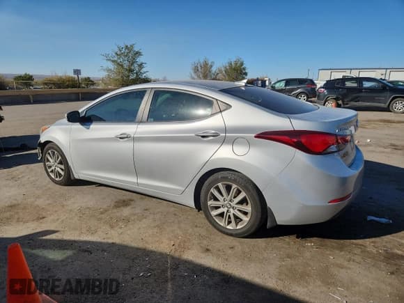 ✅ 2016 Hyundai Elantra SE • VIN: 5NPDH4AE0GH721976 • Lot: 91230595. Listed on Copart with 84,352 mi. Free auction sales archive from the USA and detailed vehicle history report at DreamBid. Image 2.