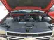 2006 Chevrolet Silverado 1500 Work Truck z VIN 3GCEC14X56G233970, wystawiony jako Copart lot #66140905 z przebiegiem 110 086 mil mil oraz Czysty tytuł • Clean title. Historia ofert i sprzedaży dostępna na DreamBid. Obrazek 11.