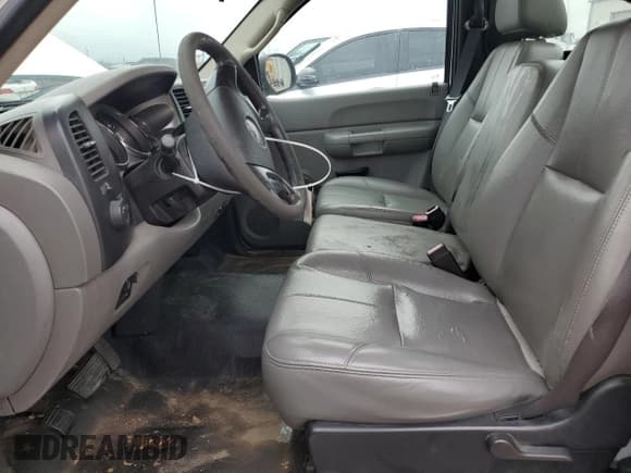 ✅ 2009 GMC Sierra 1500 • VIN: 1GTHC44K79E142956 • Лот: 80669944. Опубликован ранее на Copart с пробегом 309 022 миль. Бесплатный доступ к архиву аукционных продаж из США и подробный отчёт об истории автомобиля на DreamBid. Изображение 7.