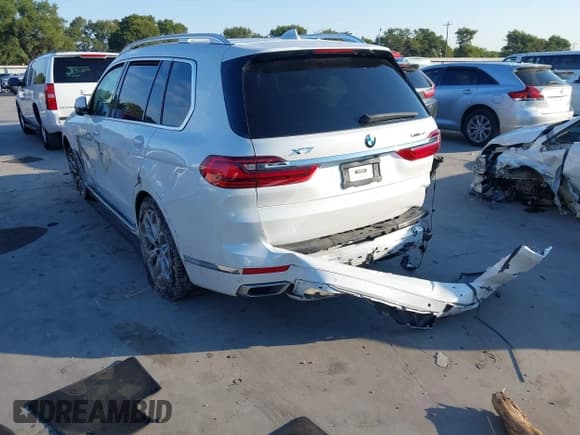 ✅ 2022 BMW X7 xDrive40i • VIN: 5UXCW2C09N9M56874 • Lot: 43114224. Listed on IAAI with 57,080 mi. Free auction sales archive from the USA and detailed vehicle history report at DreamBid. Image 3.