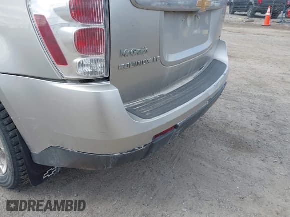 ✅ 2007 Chevrolet Equinox LT • VIN: 2CNDL73FX76229090 • Лот: 41908024. Опубликован ранее на IAAI с пробегом 216 461 миль. Бесплатный доступ к архиву аукционных продаж из США и подробный отчёт об истории автомобиля на DreamBid. Изображение 14.