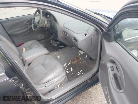 ✅ 1997 Mercury Sable GS • VIN: 1MELM50U5VA656308 • Lot: 41882560. Wystawiony na IAAI z przebiegiem 91 017 mil. Bezpłatny archiwum sprzedaży aukcyjnych z USA i szczegółowy raport historii pojazdu na DreamBid. Zdjęcie 5.