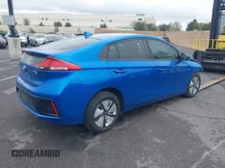 ✅ 2017 Hyundai Ioniq Blue • VIN: KMHC65LC1HU022166 • Lot: 41685588. Wystawiony na IAAI z przebiegiem 142 820 mil. Bezpłatny archiwum sprzedaży aukcyjnych z USA i szczegółowy raport historii pojazdu na DreamBid. Zdjęcie 4.