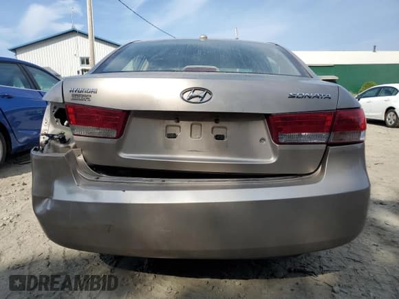 ✅ 2007 Hyundai Sonata GLS • VIN: 5NPET46C67H250426 • Лот: 71681464. Опубликован ранее на Copart с пробегом 61 279 миль. Бесплатный доступ к архиву аукционных продаж из США и подробный отчёт об истории автомобиля на DreamBid. Изображение 6.