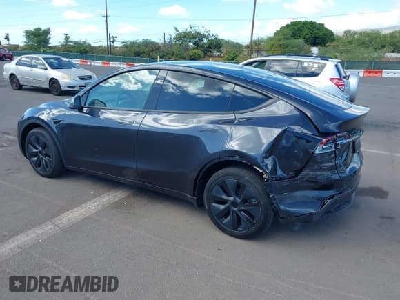 ✅ 2024 Tesla Model Y Long Range • VIN: 7SAYGDEE6RF183836 • Лот: 40588978. Опубликован ранее на IAAI с пробегом 82 миль. Бесплатный доступ к архиву аукционных продаж из США и подробный отчёт об истории автомобиля на DreamBid. Изображение 3.