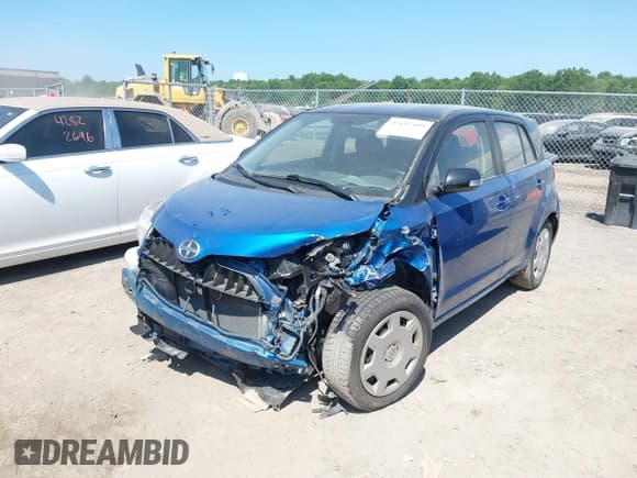 ✅ 2013 Scion xD • VIN: JTKKUPB45D1030531 • Lot: 42697109. Wystawiony na IAAI z przebiegiem 158 308 mil. Bezpłatny archiwum sprzedaży aukcyjnych z USA i szczegółowy raport historii pojazdu na DreamBid. Zdjęcie 2.
