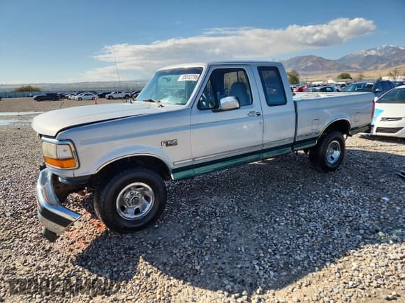 ✅ 1996 Ford F-150 • VIN: 1FTEX14H6TKA13173 • Lot: 85512795. Listed on Copart with 206,070 mi. Free auction sales archive from the USA and detailed vehicle history report at DreamBid. Image 1.
