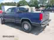 ✅ 1995 GMC Sierra 1500 • VIN: 2GTEC19K1S1534915 • Lot: 43112864. Wystawiony na IAAI z przebiegiem 205 048 mil mil. Skorzystaj z bezpłatnego archiwum sprzedaży aukcyjnych z USA i zobacz szczegółowy raport historii pojazdu na DreamBid. Zdjęcie 3.