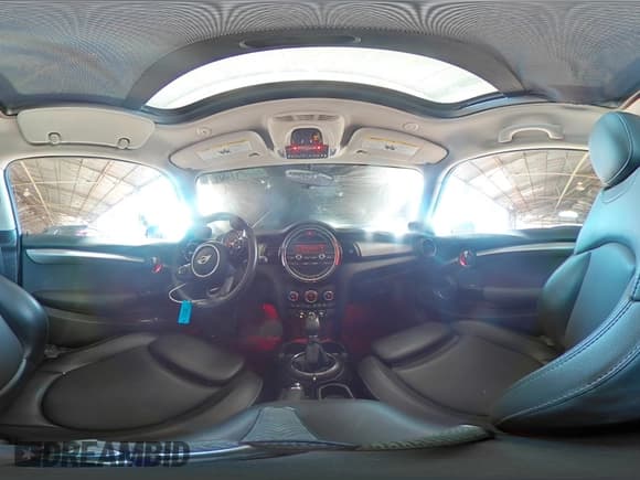 ✅ 2014 MINI Hardtop S • VIN: WMWXM7C59ET985906 • Lot: 65554105. Listed on Copart with 122,009 mi. Free auction sales archive from the USA and detailed vehicle history report at DreamBid. Image 15.