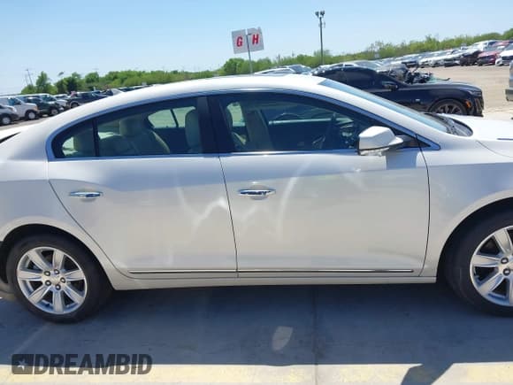 ✅ 2013 Buick LaCrosse Leather • VIN: 1G4GC5E33DF126874 • Lot: 41967196. Wystawiony na IAAI z przebiegiem 155 754 mil. Bezpłatny archiwum sprzedaży aukcyjnych z USA i szczegółowy raport historii pojazdu na DreamBid. Zdjęcie 14.