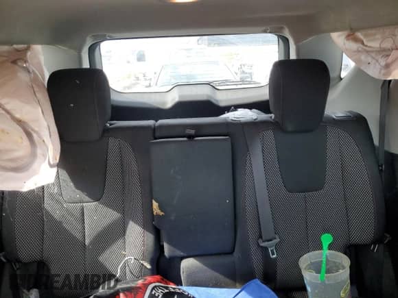 2015 Chevrolet Equinox LT z VIN 2GNFLFEK4F6229237, wystawiony jako Copart lot #83888935 z przebiegiem 151 693 mil mil oraz Czysty tytuł • Clean title. Historia ofert i sprzedaży dostępna na DreamBid. Obrazek 10.