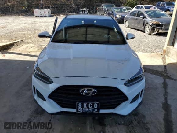 2019 Hyundai Veloster 2.0 z VIN KMHTG6AF7KU017206, wystawiony jako Copart lot #48243135 z przebiegiem 104 697 mil mil oraz Szkoda całkowita • Salvage title. Historia ofert i sprzedaży dostępna na DreamBid. Obrazek 5.