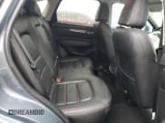 ✅ 2022 Mazda CX-5 S Carbon Edition • VIN: JM3KFBCM6N1521752 • Lot: 90551615. Wystawiony na Copart z przebiegiem 59 317 mil. Bezpłatny archiwum sprzedaży aukcyjnych z USA i szczegółowy raport historii pojazdu na DreamBid. Zdjęcie 10.