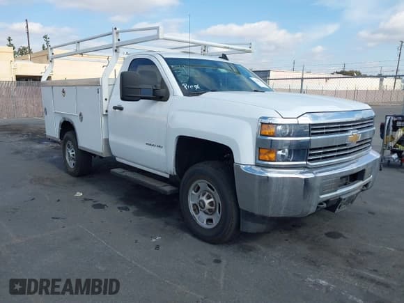 ✅ 2017 Chevrolet Silverado 2500HD Work Truck • VIN: 1GB0CUEG4HZ274141 • Лот: 41436022. Опубликован ранее на IAAI с пробегом 110 774 миль. Бесплатный доступ к архиву аукционных продаж из США и подробный отчёт об истории автомобиля на DreamBid. Изображение 1.