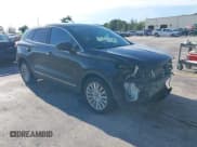 ✅ 2019 Lincoln MKC Standard • VIN: 5LMCJ1C96KUL03573 • Lot: 43224437. Wystawiony na IAAI z przebiegiem 124 787 mil. Bezpłatny archiwum sprzedaży aukcyjnych z USA i szczegółowy raport historii pojazdu na DreamBid. Zdjęcie 1.