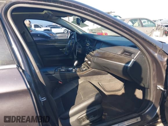 ✅ 2014 BMW 5 Series 535i • VIN: WBA5B1C51ED484450 • Лот: 43635362. Опубликован ранее на IAAI с пробегом 100 012 миль. Бесплатный доступ к архиву аукционных продаж из США и подробный отчёт об истории автомобиля на DreamBid. Изображение 5.