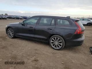 ✅ 2020 Volvo V60 Momentum • VIN: YV1102EK2L2370752 • Lot: 77350224. Listed on Copart with 31,971 mi. Free auction sales archive from the USA and detailed vehicle history report at DreamBid. Image 2.