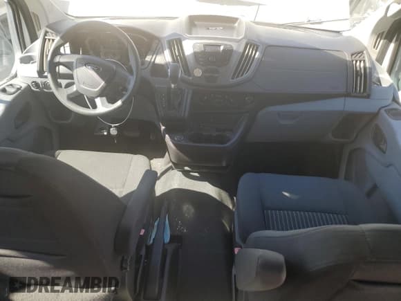 ✅ 2017 Ford Transit XL • VIN: 1FBZX2ZM4HKA86101 • Lot: 89879925. Wystawiony na Copart z przebiegiem 147 133 mil. Bezpłatny archiwum sprzedaży aukcyjnych z USA i szczegółowy raport historii pojazdu na DreamBid. Zdjęcie 8.