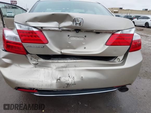 ✅ 2015 Honda Accord EX-L • VIN: 1HGCR2F84FA254262 • Lot: 43767732. Listed on IAAI with 130,119 mi. Free auction sales archive from the USA and detailed vehicle history report at DreamBid. Image 6.